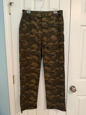 American Eagle Olive Camo Utility Ex Boyfriend Pants S 6 NWOT